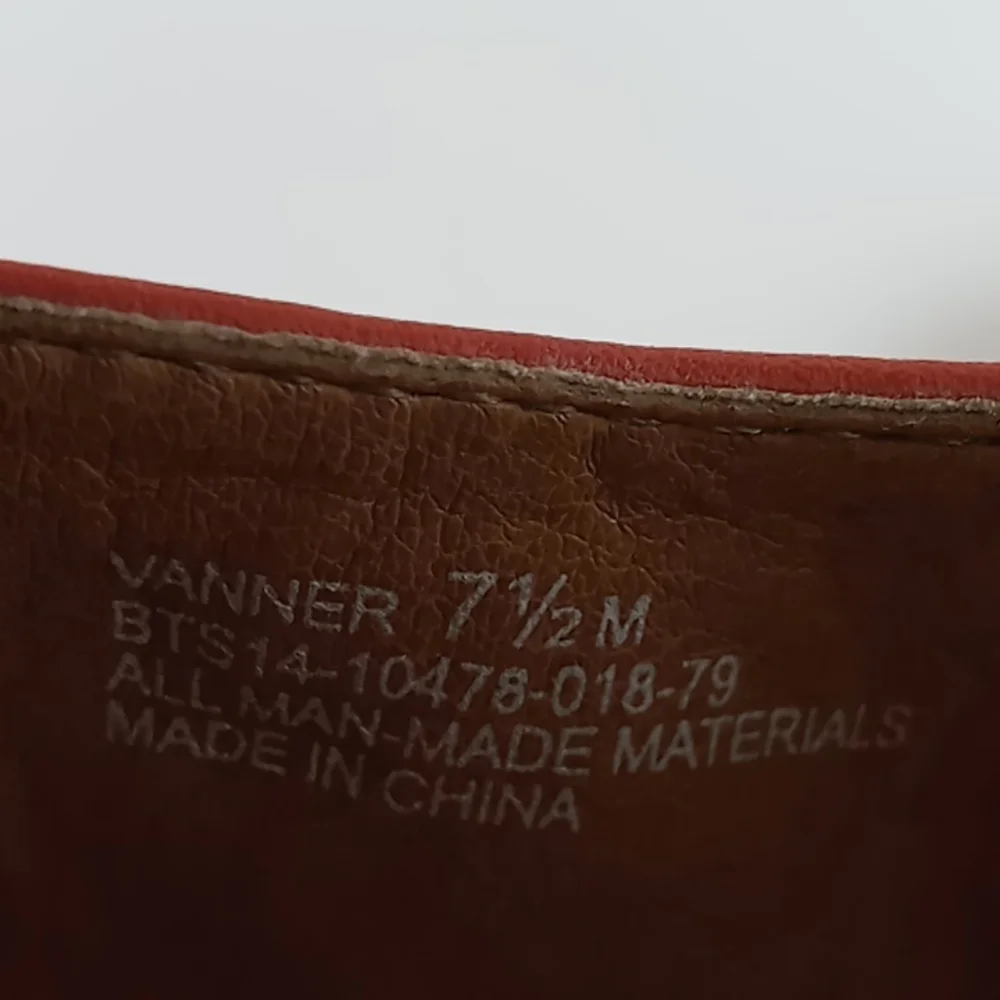 Bare Traps Thong Sandals - Picture 8 of 8